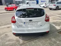 Usado Ford Focus Trend 150 CV (110 kW) 2012 Blanco Berlina
