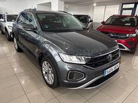 Usado VW T-Roc Life 150 CV (110 kW) 2023 Gris / plata SUV