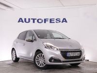 Usado Peugeot 208 Allure 82 CV (60 kW) 2015 Plata Utilitario