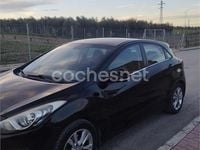 Usado Hyundai i30 110 CV (80 kW) 2013 Negro Berlina
