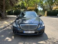 Usado Mercedes E200 184 CV (135 kW) 2011 Gris / metalizado Berlina