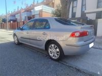 Usado Renault Laguna II Dynamique 130 CV (95 kW) 2006 Gris / plata Berlina