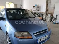 Usado Chevrolet Kalos SE 83 CV (61 kW) 2005 Azul Berlina