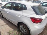 Usado Seat Ibiza Style Plus 110 CV (80 kW) 2021 Blanco Utilitario