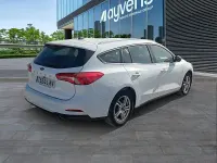 Usado Ford Focus Trend 120 CV (88 kW) 2022 Blanco Familiar