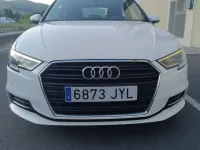 Usado Audi A3 Design 116 CV (85 kW) 2017 Plateado Utilitario