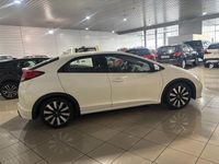 Usado Honda Civic Sport 120 CV (88 kW) 2015 Blanco Berlina