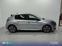 Usado Peugeot 208 Allure 101 CV (74 kW) 2023 Gris Utilitario