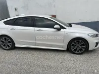 Usado Ford Mondeo ST-Line 190 CV (139 kW) 2021 Blanco Berlina
