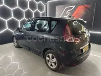 Usado Renault Scénic III 105 CV (77 kW) 2010 Negro Monovolumen