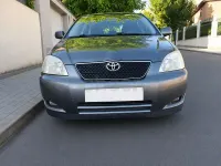Usado Toyota Corolla Sol 110 CV (80 kW) 2003 Gris / plata Berlina