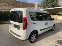 Usado Fiat Doblò 105 CV (77 kW) 2022 Blanco Monovolumen