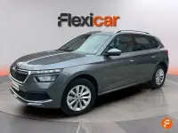 Usado Skoda Kamiq Ambition 110 CV (80 kW) 2022 Gris / plata SUV