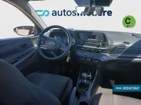 Usado Hyundai i20 84 CV (61 kW) 2022 Gris Utilitario