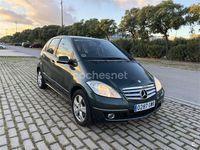 Usado Mercedes A180 Avantgarde 109 CV (80 kW) 2010 Verde Monovolumen