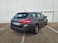 Usado Peugeot 308 SW Allure 120 CV (88 kW) 2015 Marrón Familiar
