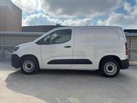 Usado Peugeot Partner 102 CV (75 kW) 2023 Blanco Monovolumen