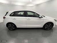 Usado Hyundai i30 109 CV (80 kW) 2024 Atlas white Berlina