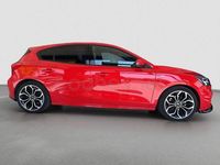 Usado Ford Focus ST-Line 125 CV (91 kW) 2022 Rojo Berlina