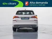 Usado Skoda Kamiq Ambition 110 CV (80 kW) 2021 Blanco SUV
