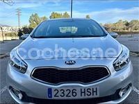 Usado Kia Ceed GT 90 HP (66 kW) 2013 Cinzento Sedan