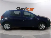 Usado Dacia Sandero Acces 75 CV (55 kW) 2018 Azul Berlina
