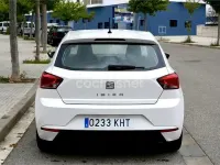 Usado Seat Ibiza Style 75 CV (55 kW) 2018 Blanco Utilitario