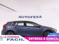 Usado Volvo V40 Momentum 120 CV (88 kW) 2017 Azul Utilitario