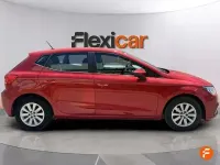 Usado Seat Ibiza Style 75 CV (55 kW) 2018 Rojo Utilitario