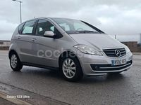 Usado Mercedes A180 Elegance 109 CV (80 kW) 2009 Gris / plata Monovolumen