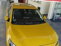 Usado Peugeot 208 Allure 100 CV (73 kW) 2020 Amarillo Utilitario