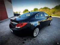 Usado Opel Insignia Cosmo 130 CV (95 kW) 2011 Negro Berlina