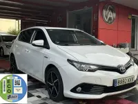 Usado Toyota Auris Hybrid Edition 136 CV (100 kW) 2018 Blanco