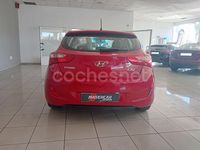 Usado Hyundai i30 100 CV (73 kW) 2014 Rojo Berlina