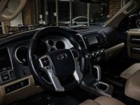 Käytetty Toyota Sequoia Limited 381 HP (280 kW) 2017 Musta Katumaasturi