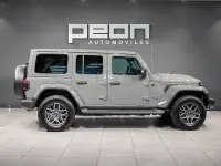 Usado Jeep Wrangler Sahara 381 CV (280 kW) 2022 Gris / plata SUV