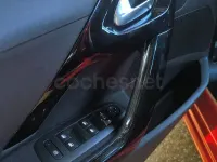 Usado Peugeot 208 Allure 100 CV (73 kW) 2017 Naranja Utilitario