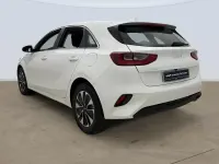 Usado Kia Ceed 100 CV (73 kW) 2024 Blanco Utilitario
