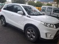 Usado Suzuki Vitara GLX 120 CV (88 kW) 2016 Blanco SUV