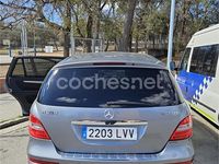 Usado Mercedes R350 211 CV (155 kW) 2011 Gris / plata Monovolumen