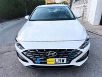 Usado Hyundai i30 110 CV (80 kW) 2022 Blanco Berlina
