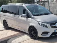 Usado Mercedes V300 Exclusive 239 CV (175 kW) 2020 Gris / plata Monovolumen