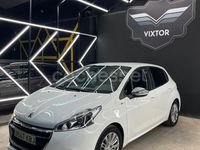 Usado Peugeot 208 Style 82 CV (60 kW) 2017 Blanco Utilitario