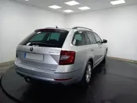 Usado Skoda Octavia Ambition 116 HP (85 kW) 2018 Cinzento Carrinha