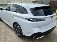 Usado Peugeot 308 Allure 136 CV (100 kW) 2024 Blanco Familiar