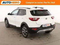 Usado Kia Stonic 101 CV (74 kW) 2020 Blanco SUV