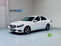 Usado Mercedes E200 136 CV (100 kW) 2015 Blanco Berlina