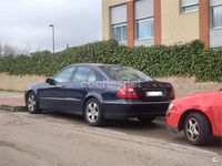 Usado Mercedes E320 Elegance 204 CV (150 kW) 2002 Azul Berlina