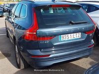 Begagnad Volvo XC60 Momentum 197 HK (144 kW) 2021 Gul SUV