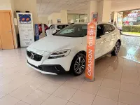 Usado Volvo V40 CC Plus 120 CV (88 kW) 2019 Blanco Familiar